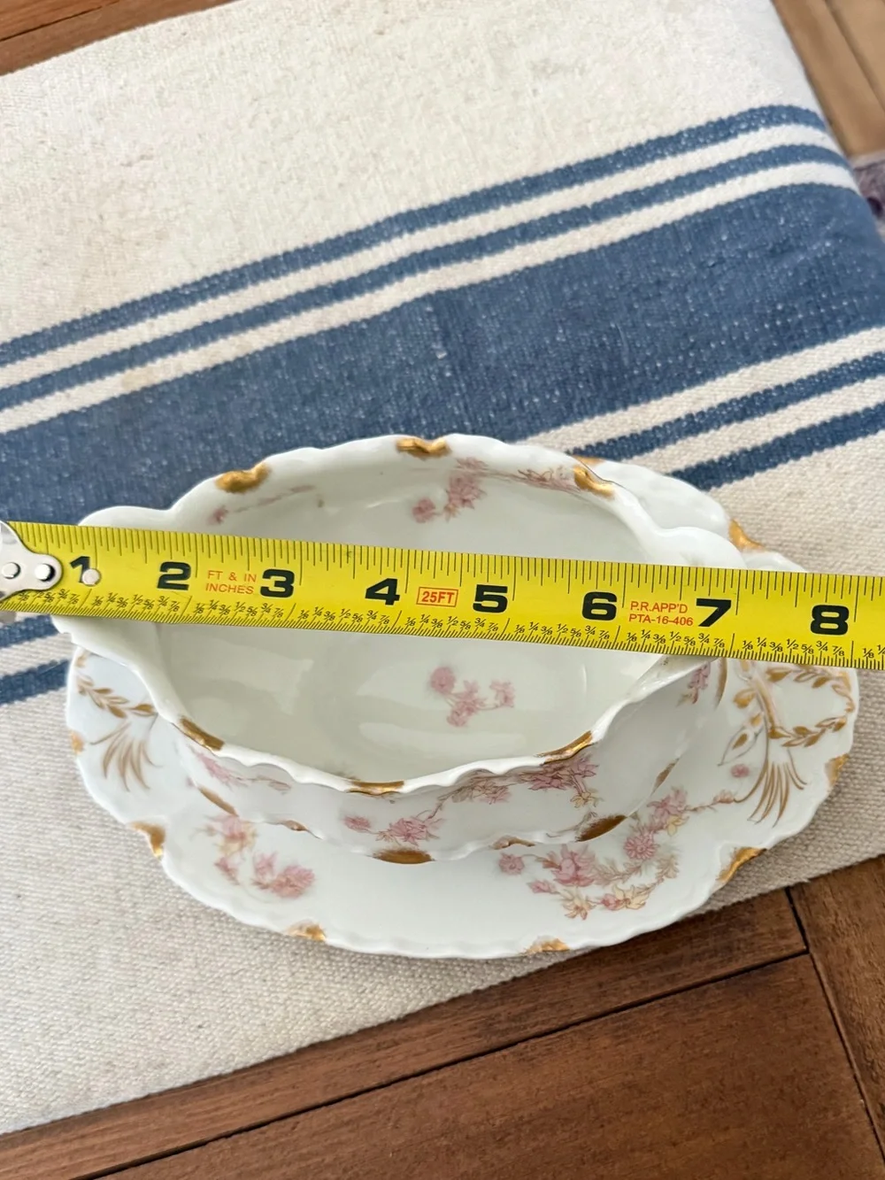 Haviland Limoges Porcelain Schleiger ?525 Pink Gold Floral Spray Gravy Boat